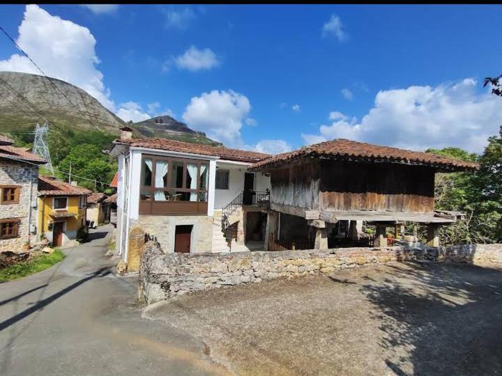 Casa La Cruz A 2Km De Onís Dış mekan fotoğraf